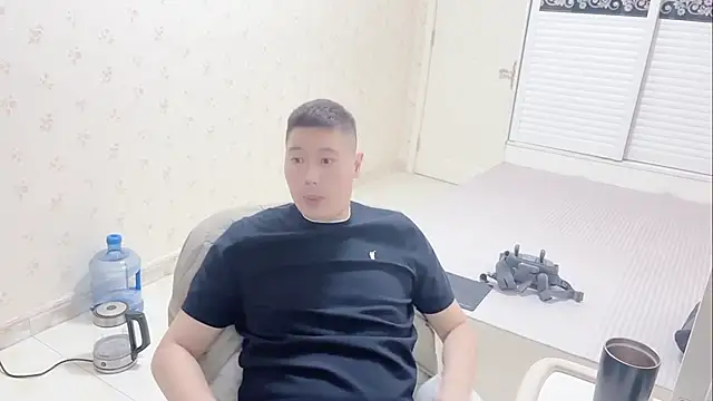 Snapshot of Buryerry-B chatting on 11/14/25, 10:58 Buryerry-B online show from 11/14/25, 10:58