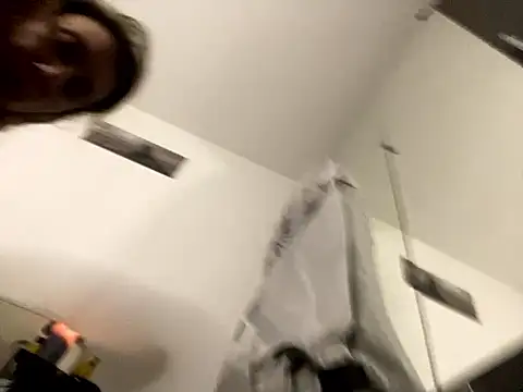 Snapshot of dreamgt chatting on 10/03/25, 11:57 dreamgt online show from 10/03/25, 11:57