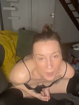 Snapshot of dreamgt chatting on 02/10/26, 04:22 dreamgt online show from 02/10/26, 04:22