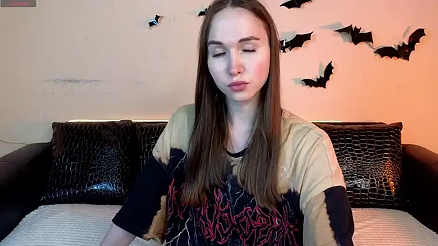 Angeel Kate online show from 11/21/25, 04:44