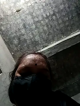 suhani sharmj online show from 12/05/25, 03:41