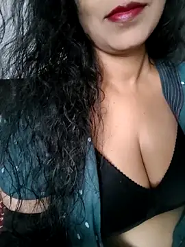 Deepa Sharma143 online show from 03/23/26, 01:53