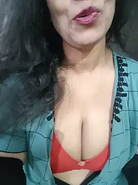 Snapshot of Deepa_Sharma143 chatting on 06/13/26, 02:09 Deepa Sharma143 online show from 06/13/26, 02:09