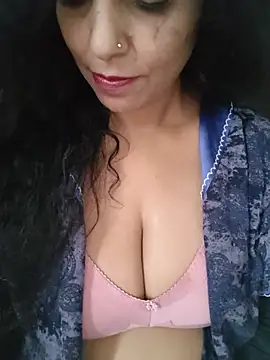 Snapshot of Deepa_Sharma143 chatting on 07/20/26, 02:04 Deepa Sharma143 online show from 07/20/26, 02:04