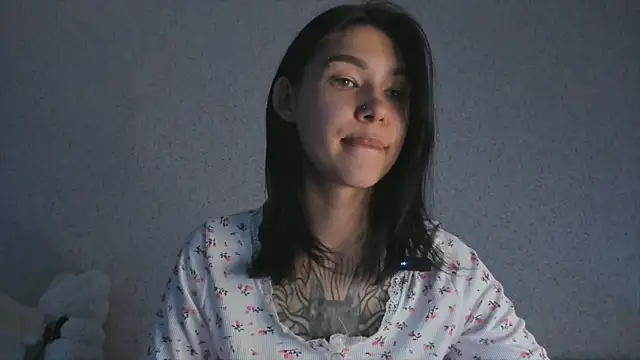 Snapshot of ArianaWalker77 chatting on 09/22/25, 03:08 ArianaWalker77 online show from 09/22/25, 03:08