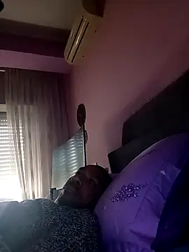 estrogeni online show from 03/28/26, 08:14