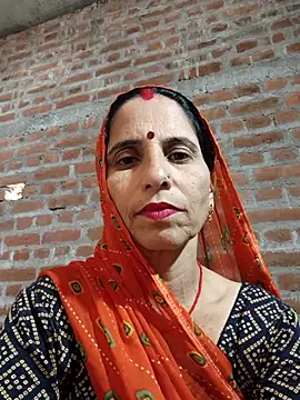 Snapshot of Hot_liya54 chatting on 09/15/25, 08:03 Hot liya54 online show from 09/15/25, 08:03