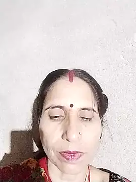 Snapshot of Hot_liya54 chatting on 10/21/25, 06:52 Hot liya54 online show from 10/21/25, 06:52