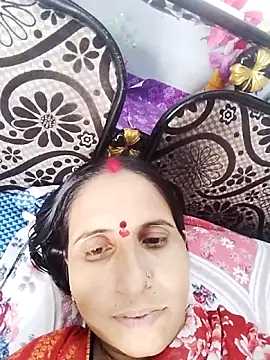 Snapshot of Hot_liya54 chatting on 10/23/25, 04:34 Hot liya54 online show from 10/23/25, 04:34