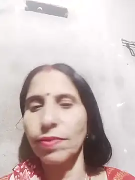 Snapshot of Hot_liya54 chatting on 10/24/25, 07:21 Hot liya54 online show from 10/24/25, 07:21