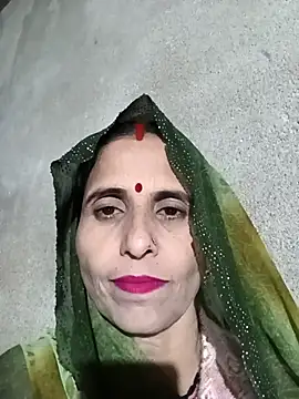 Snapshot of Hot_liya54 chatting on 10/28/25, 02:53 Hot liya54 online show from 10/28/25, 02:53