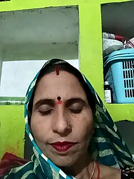 Snapshot of Hot_liya54 chatting on 10/29/25, 03:25 Hot liya54 online show from 10/29/25, 03:25