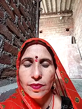 Snapshot of Hot_liya54 chatting on 11/24/25, 06:46 Hot liya54 online show from 11/24/25, 06:46