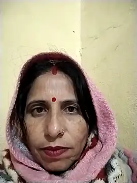 Snapshot of Hot_liya54 chatting on 12/17/25, 10:27 Hot liya54 online show from 12/17/25, 10:27