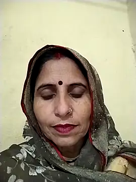 Snapshot of Hot_liya54 chatting on 02/03/26, 04:43 Hot liya54 online show from 02/03/26, 04:43