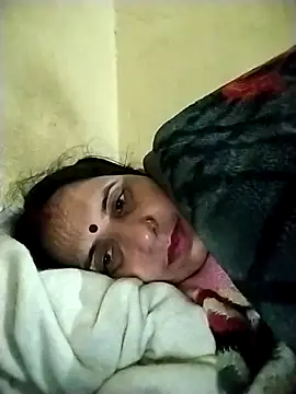 Snapshot of Hot_liya54 chatting on 02/05/26, 12:37 Hot liya54 online show from 02/05/26, 12:37