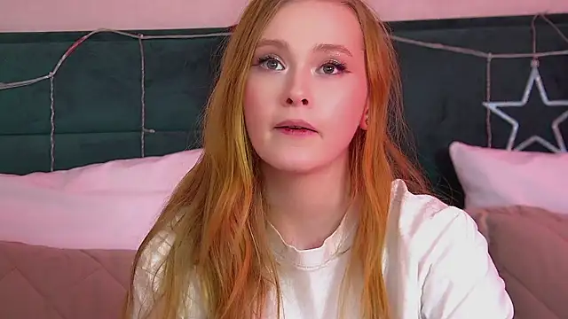 AgataFoxley online show from 12/18/25, 08:59