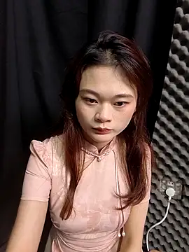 Xxq-20 online show from 10/23/25, 08:35