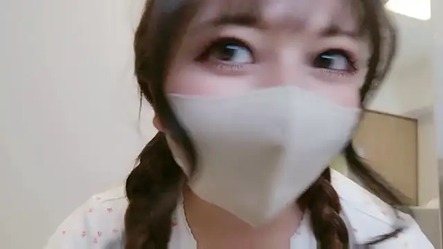 JP Momo o0 online show from 09/18/25, 11:34