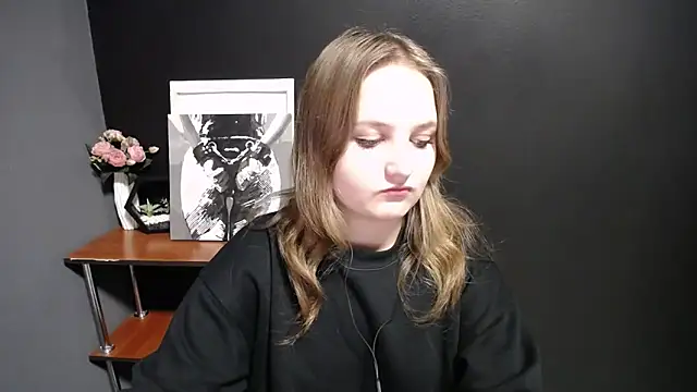 Mystic nikole online show from 09/30/25, 12:10