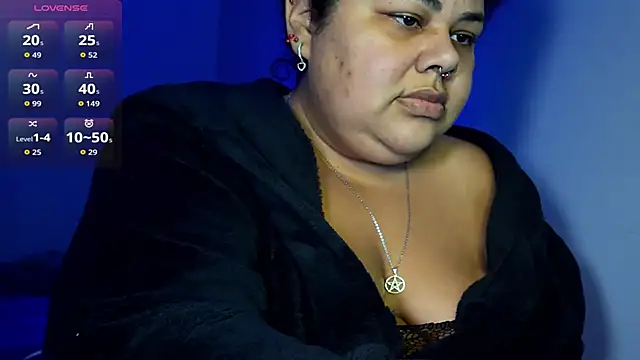 xlatinastar online show from 06/23/26, 11:03