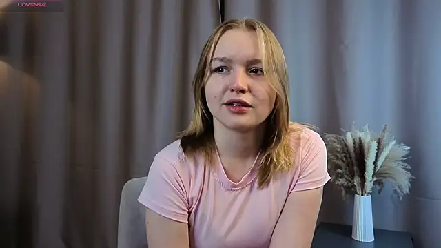 VinnieSerrano online show from 10/09/25, 01:09