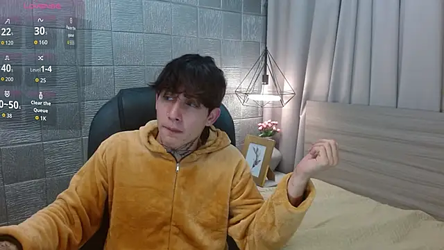 Iantwink18 online show from 09/09/25, 09:31