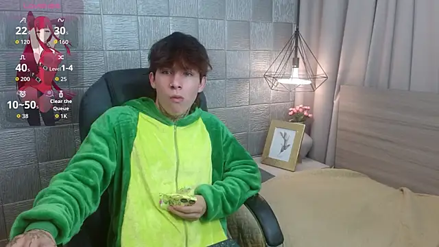 Iantwink18 online show from 09/14/25, 04:33