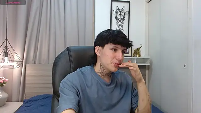 Iantwink18 online show from 10/09/25, 10:30