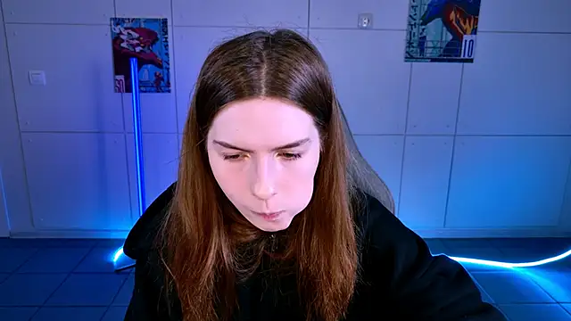 AliceCUNTach online show from 10/24/25, 05:04