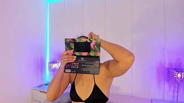 MarcelineTemptation online show from 10/18/25, 12:06