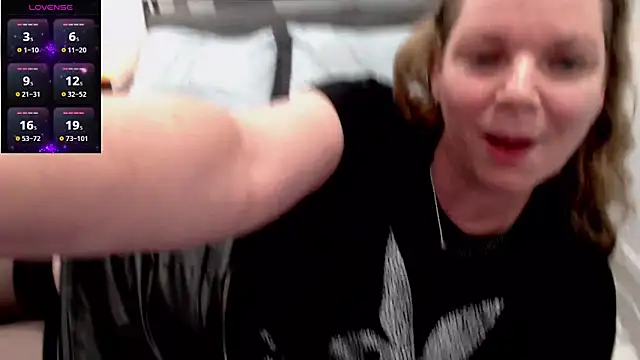 aussiepeaches online show from 04/05/26, 11:29