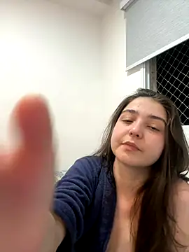 Floravip online show from 10/28/25, 02:04