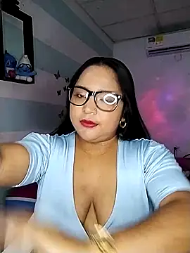 Angelly ricura online show from 09/29/25, 02:44