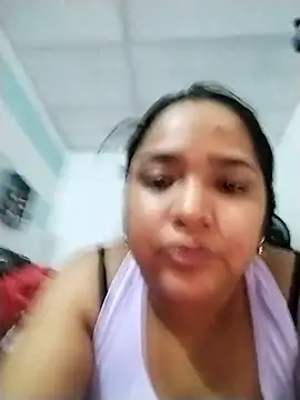 Angelly ricura online show from 11/17/25, 03:18