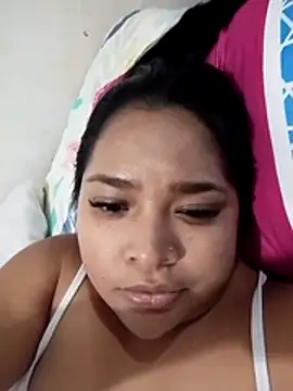Snapshot of Angelly_ricura chatting on 07/02/26, 03:45 Angelly ricura online show from 07/02/26, 03:45