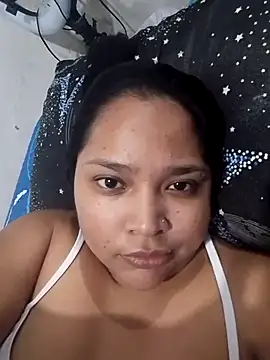 Snapshot of Angelly_ricura chatting on 07/12/26, 06:10 Angelly ricura online show from 07/12/26, 06:10
