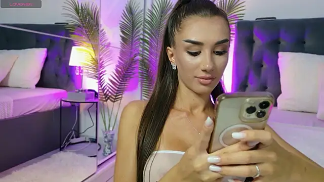 Snapshot of JuliaQuin chatting on 09/14/25, 06:51 JuliaQuin online show from 09/14/25, 06:51