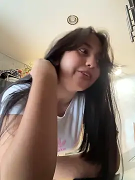 Snapshot of Angeldusttt chatting on 09/17/25, 05:25 Angeldusttt online show from 09/17/25, 05:25