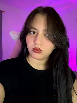 Snapshot of Angeldusttt chatting on 11/04/25, 09:03 Angeldusttt online show from 11/04/25, 09:03