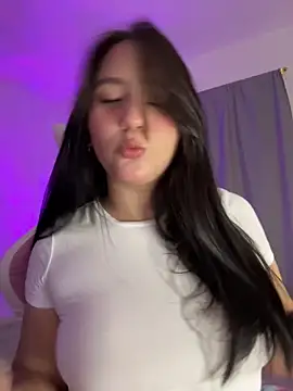 Snapshot of Angeldusttt chatting on 11/11/25, 09:15 Angeldusttt online show from 11/11/25, 09:15