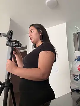 Snapshot of Angeldusttt chatting on 11/20/25, 05:12 Angeldusttt online show from 11/20/25, 05:12