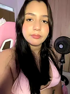 Snapshot of Angeldusttt chatting on 11/26/25, 10:11 Angeldusttt online show from 11/26/25, 10:11