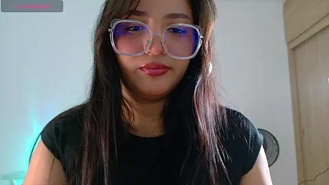 Snapshot of Angeldusttt chatting on 12/02/25, 04:07 Angeldusttt online show from 12/02/25, 04:07