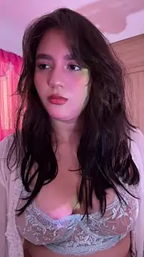 Snapshot of Angeldusttt chatting on 05/19/26, 01:44 Angeldusttt online show from 05/19/26, 01:44