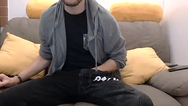 Amicisegreti online show from 12/16/25, 06:29