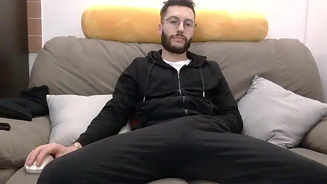 Amicisegreti online show from 01/18/26, 09:29