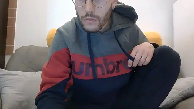 Amicisegreti online show from 03/19/26, 06:28