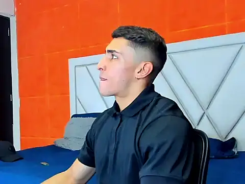 Snapshot of adrian_ray chatting on 10/13/25, 06:08 adrian ray online show from 10/13/25, 06:08