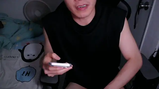 Snapshot of y610809yy chatting on 07/28/26, 04:39 y610809yy online show from 07/28/26, 04:39